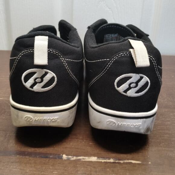 Heelys Pro 20 Youth Size 8 (Women's 9) Roller Skate Sneakers Black White Shoes - Picture 3 of 8